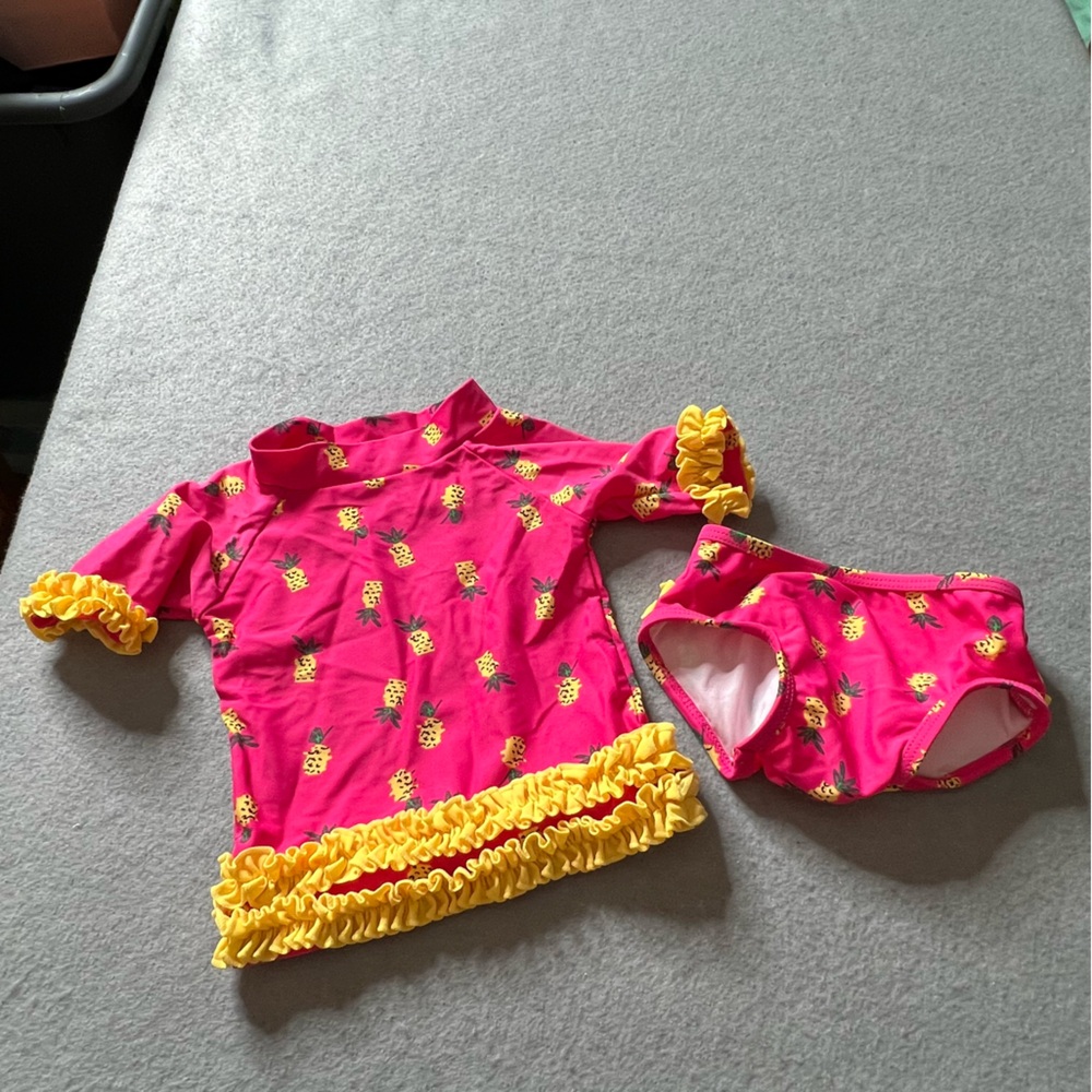 Ruffle Butts Swim Suit Girls 6-12 Months Pink Pineapples 2-Piece Rash Guard